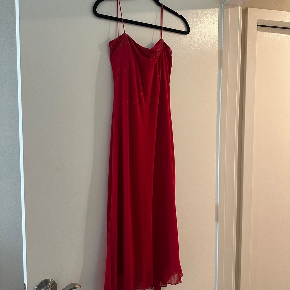 Chic Red Midi Dress